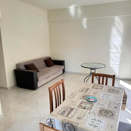 Adoniss Apartmentss Paralia Dionysiou Exterior photo