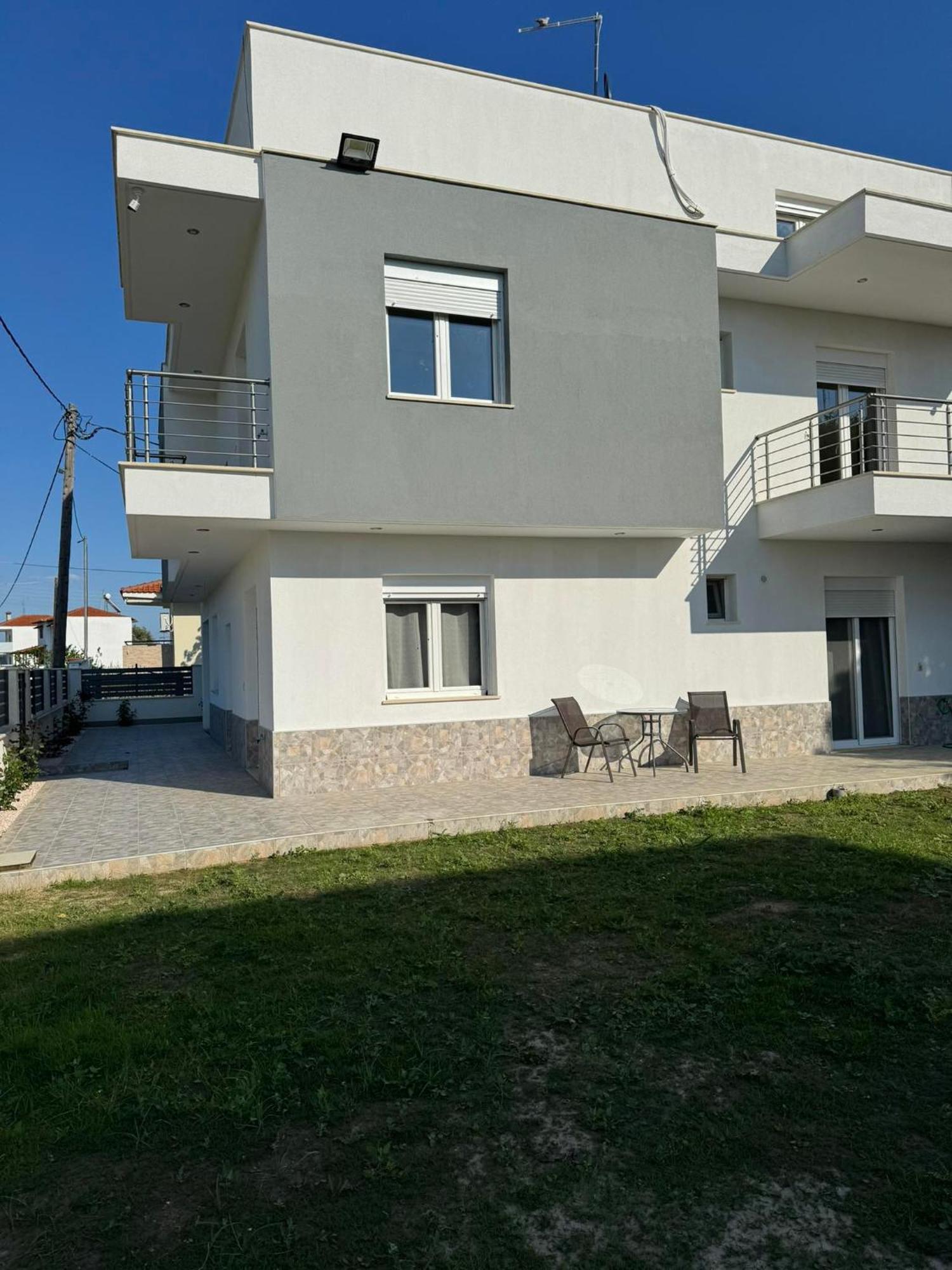 Apartment Adoniss Apartmentss *